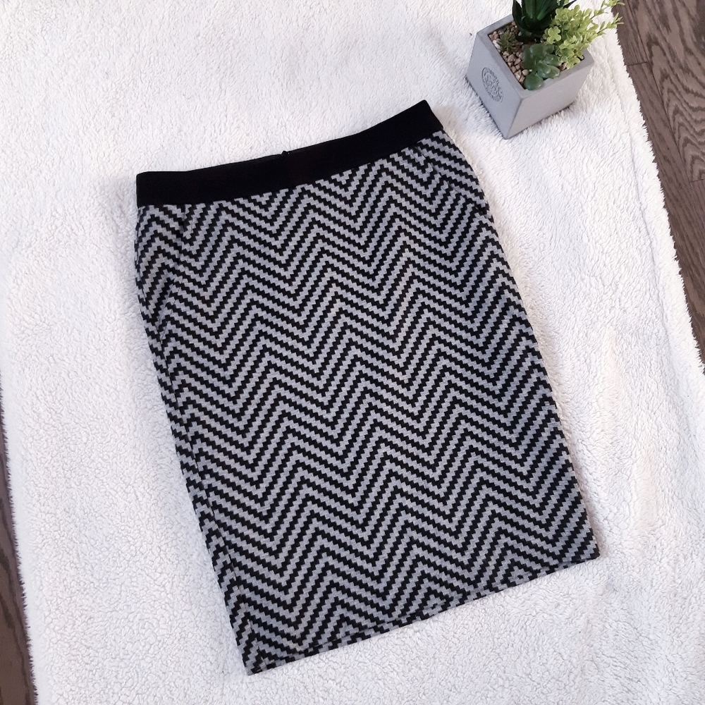 Trina Turk chevron pencil skirt